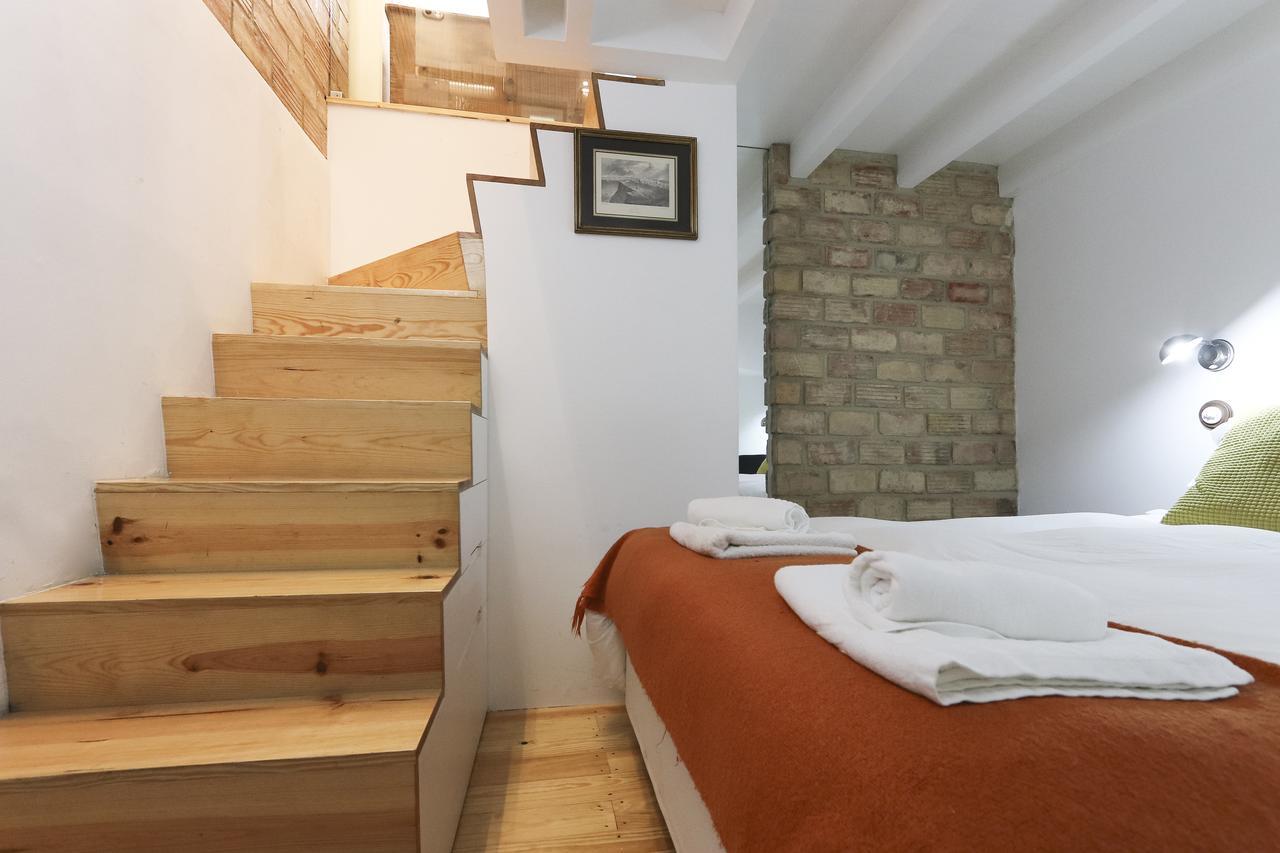 Bairro Alto Duplex By Homing Apartment Lisbon Luaran gambar
