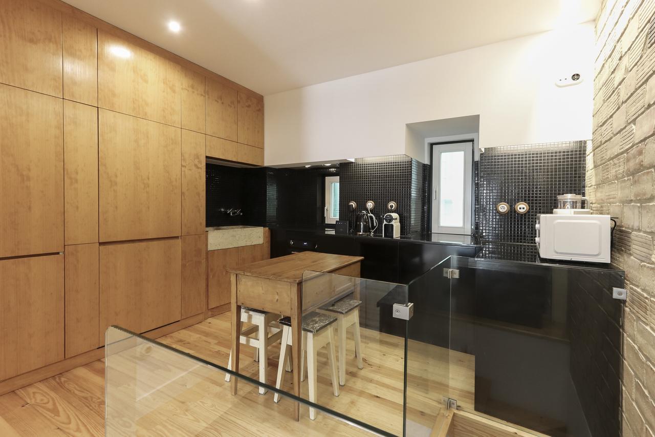 Bairro Alto Duplex By Homing Apartment Lisbon Luaran gambar