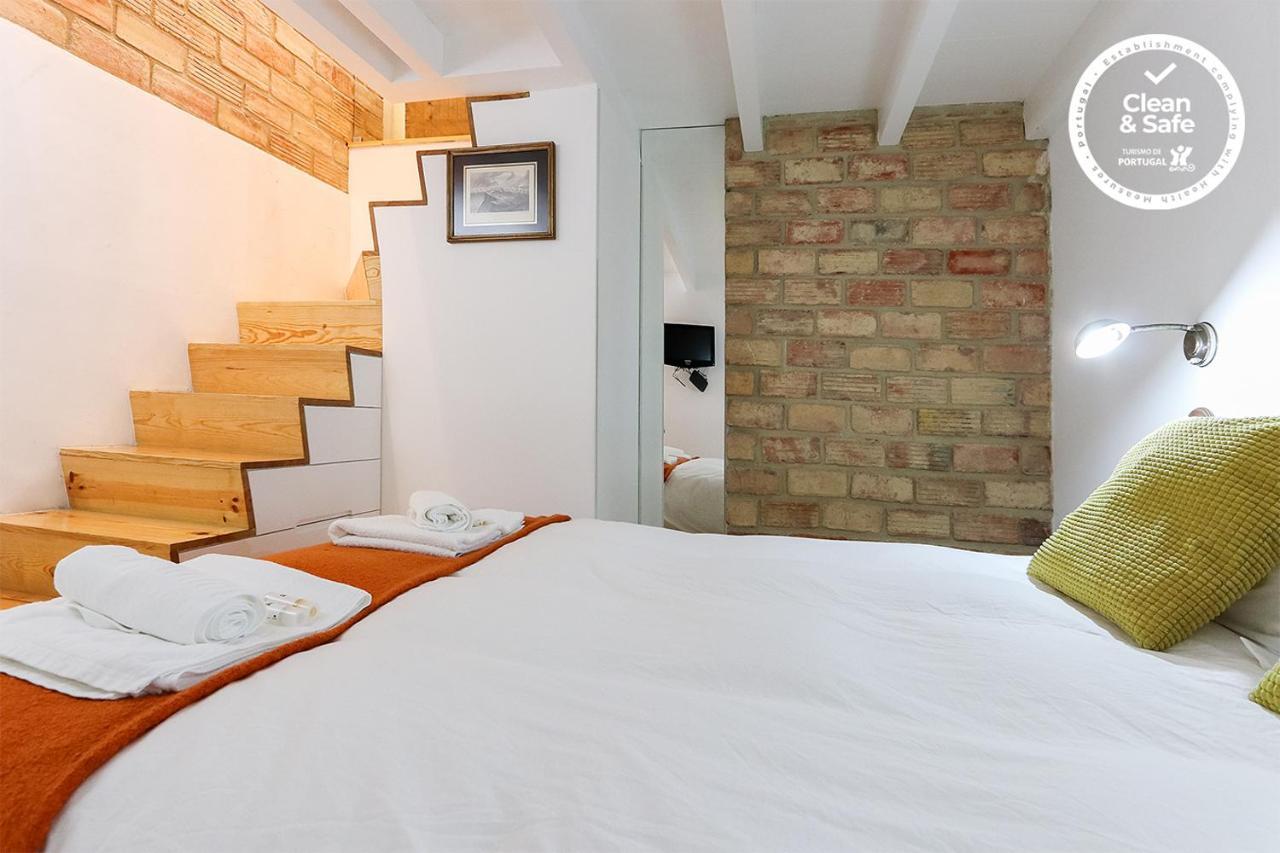 Bairro Alto Duplex By Homing Apartment Lisbon Luaran gambar
